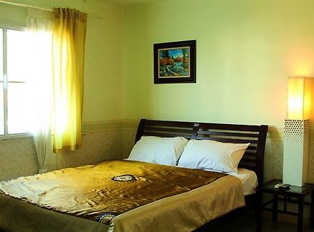 Chiangmai Bupatara Hotel Csiangmaj Kültér fotó